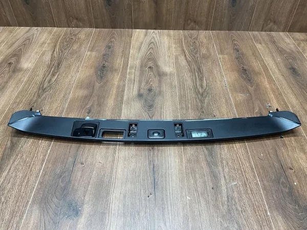 Poignée de hayon OEM J8A240406BA pour Range Rover Velar image 2