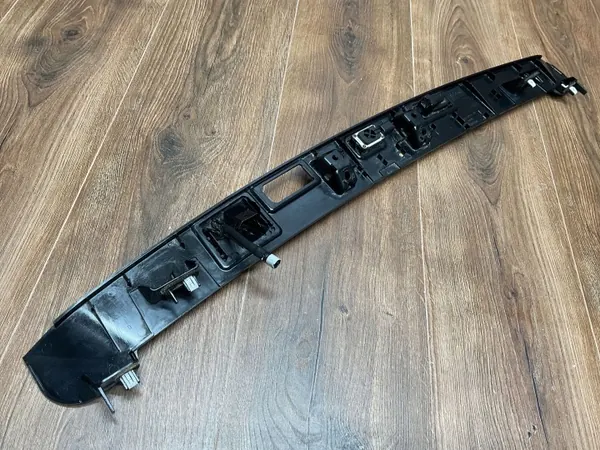 Poignée de hayon OEM J8A240406BA pour Range Rover Velar image 6