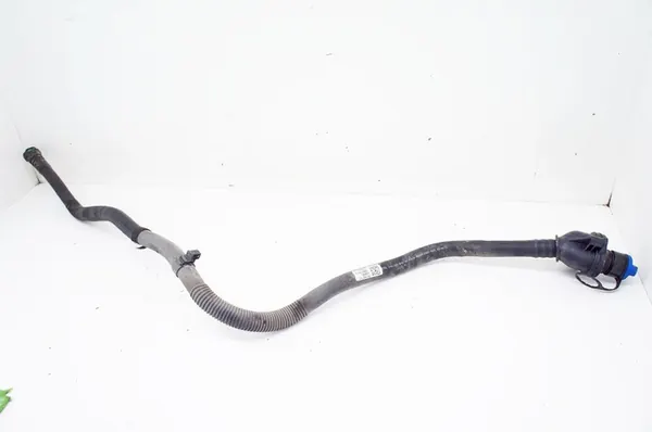 Volvo XC40 D3 2.0d Tuyau de Remplissage AdBlue UK027 P31452767 image 1