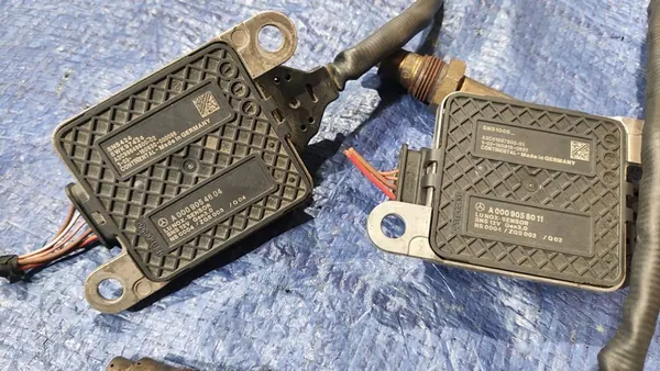 Sensor NOx para Mercedes W205 W213 A0009054604 A0009058011 image 3