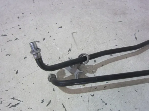 Conduit de refroidisseur d'huile BMW X5 E70 OEM 7586438 image 7