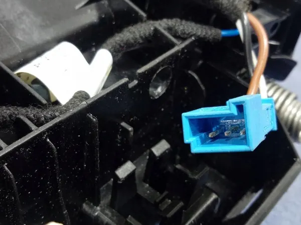 BMW IX I20 mittkonsol armstöd OEM 1431317 image 8