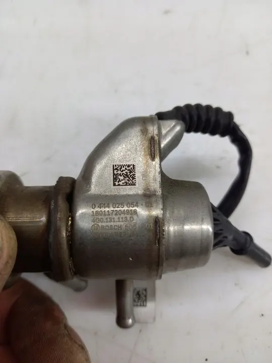 AUDI A4 B9 3.0TDI ADBLUE INJEKTOR 4G0131113D image 2