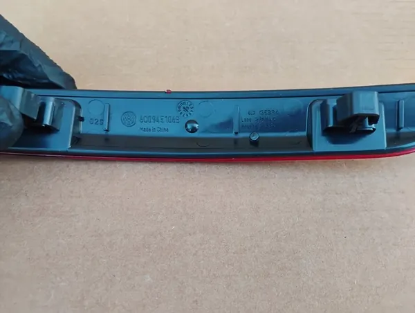 Bakreflektor Volkswagen OE 6C0945106B image 7