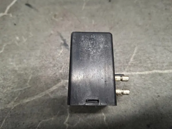 Blinkrelais OEM 0335200007 für Mercedes W116 image 4