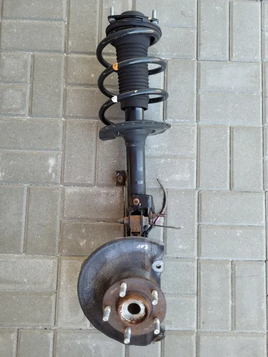 Mitsubishi OE Fjädringsfäste OEM LUOA1856965 - Höger sida image 3