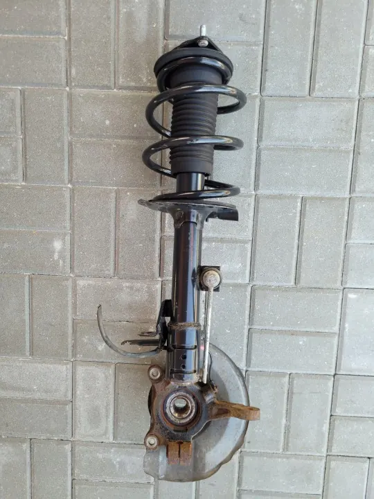 Mitsubishi OE Fjädringsfäste OEM LUOA1856965 - Höger sida image 4
