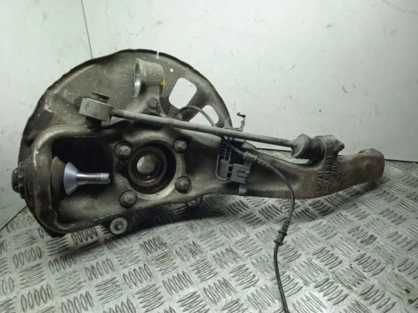 Roulement et moyeu avant droit Mercedes-Benz A16610 image 2