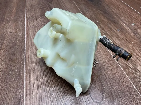 Réservoir de liquide de frein Mercedes-Benz SL R129 image 7