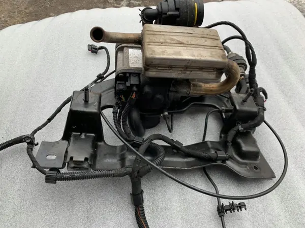 Webasto Standheizung OEM 7E0815071E für VW T6 image 3