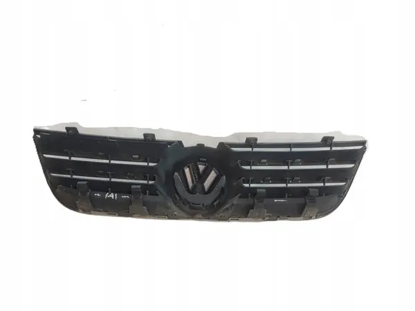 Volkswagen Polo IV Front Grille 2005 image 2
