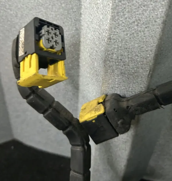 AD BLUE PUMPUN KAAPELI DAF XF 106 LIFT 2038406 image 2