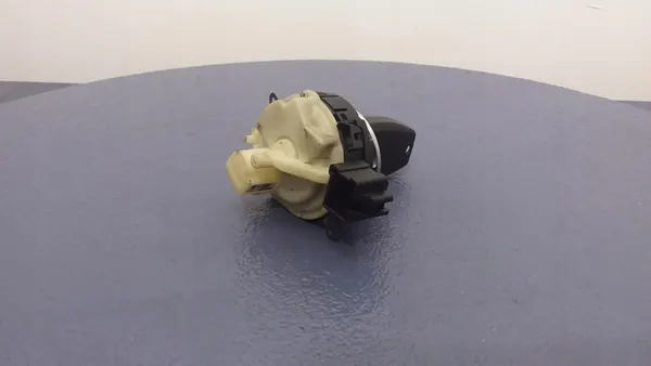 VOLVO S40 II Sytytyskytkin 30659837 image 3