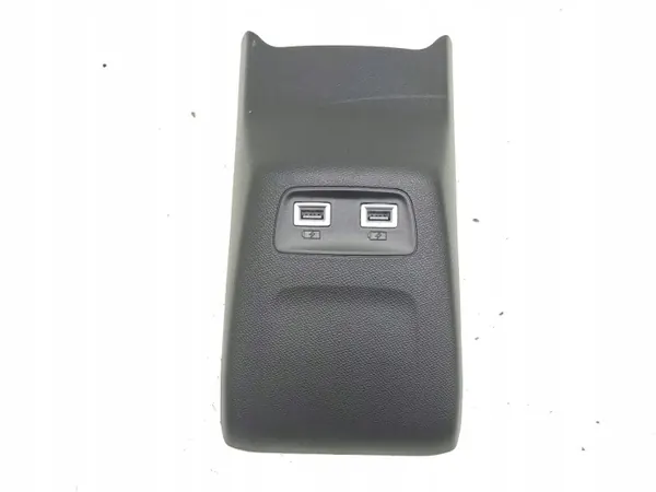 OEM 9824732180 Prise USB Arrière pour Peugeot 208 2023 image 2