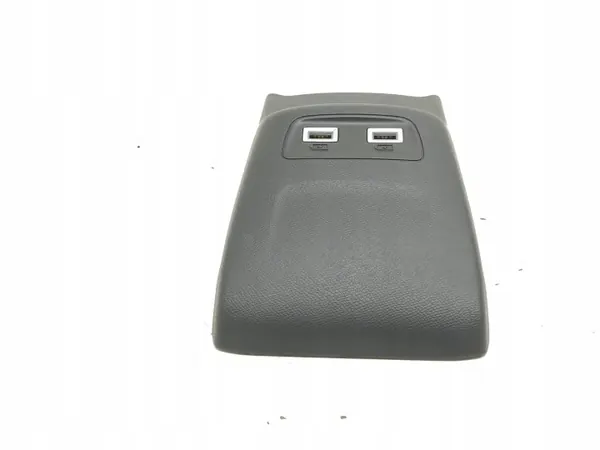OEM 9824732180 Prise USB Arrière pour Peugeot 208 2023 image 4