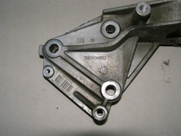 Lagerstöd Fiat Ducato OEM 5801428823 image 2