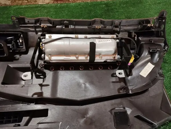 Instrumentbräda Konsol Audi A4 B6 00/05 image 9