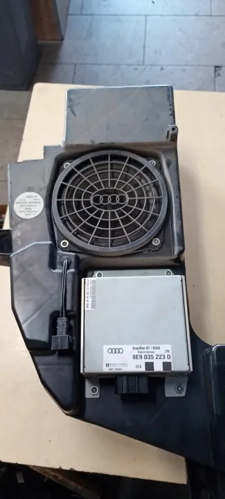Amplificateur Subwoofer Audi OEM 18351650347 pour A4 B7 image 2