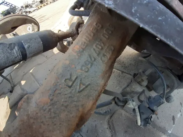 Ammortizzatore destro Skoda Superb 1 2.5 TDI image 4