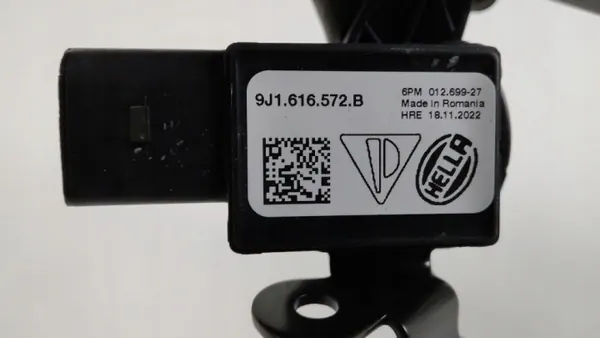 Audi E-tron GT taka-ilmajousitusanturi OEM 9J1616572B image 3