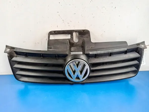 VOLKSWAGEN POLO IV 9N GRILL LOGO 6Q0853651C image 2