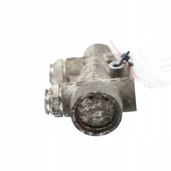 Mercedes W245 Thermostaat Olie Koelslang A1695010165 image 8