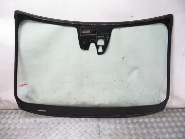 Volvo XC60 Frontscheibe mit Kamera OEM 205/056 image 4