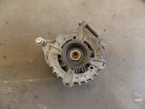 Vaihtovirtalähde Opel Insignia B 2.0CDTI 39047352 image 3