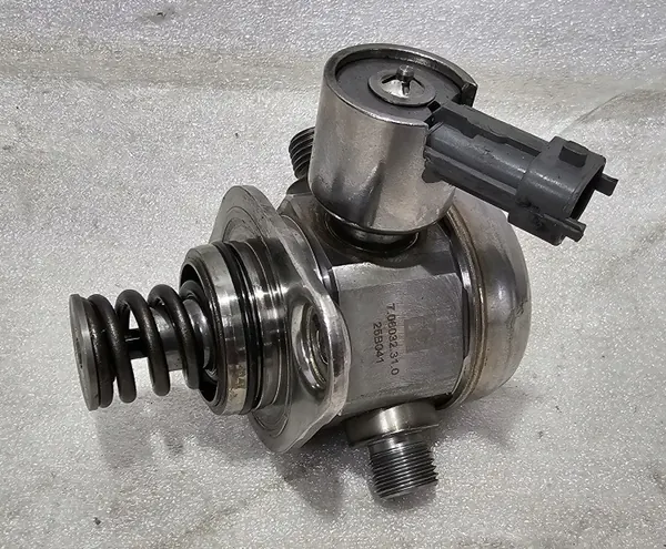 Bränslepump OEM 7.06032.31.0 för Ford/Volvo 1.6 Bensin image 2