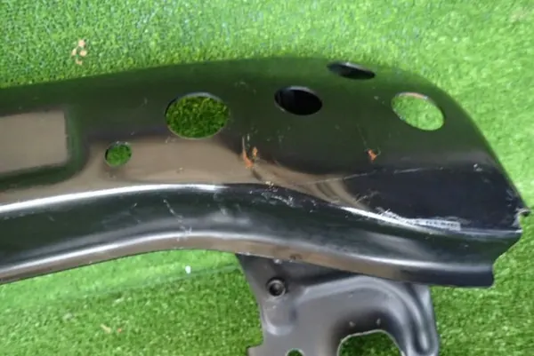 VW T5 03-10 Etupuskuri image 4