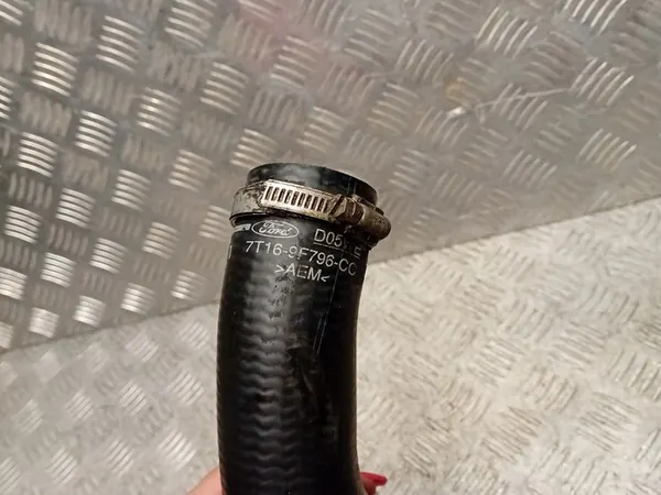 CONNECT I MK1 1.8TCDI Intercooler-putki OEM 7T169F796CC image 3