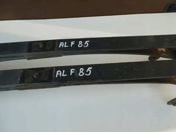 Achterveringveer OEM 2K5511151AQ voor Caddy III image 4