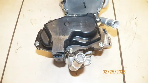 VW PASSAT B8 2.0 TDI Coletor de admissão 04L129766AB image 3