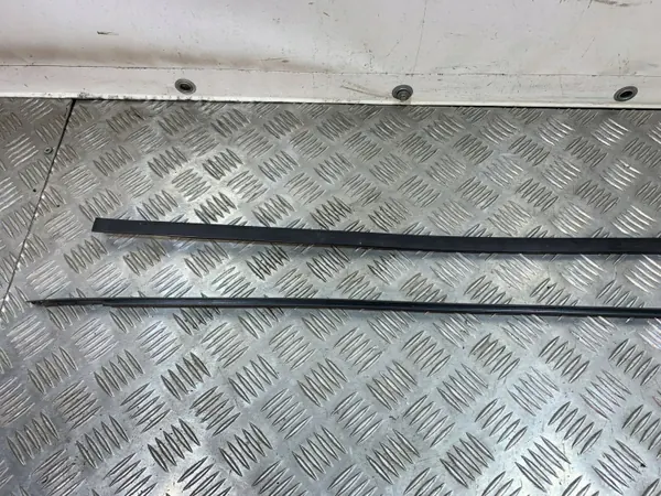 Toyota Prius Dachträger OEM FBZ27646 - Gebraucht image 5