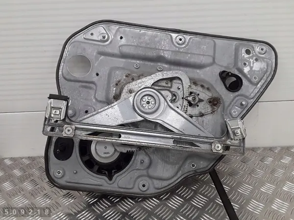 Régulateur de vitre Volvo V50 OEM 8679082lh image 3