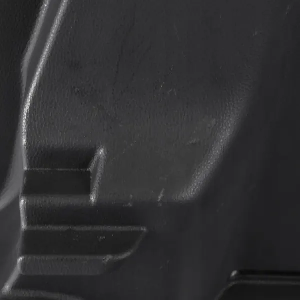 Panel lateral trasero derecho OEM 64730-K0050 - Usado image 6