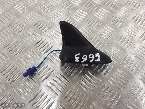 Opel Astra J Antenne 2012 OEM 22786215 image 2