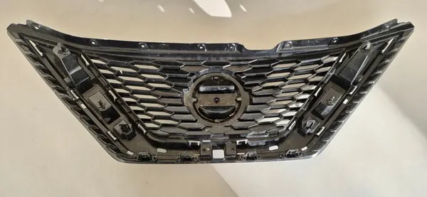 Nissan OE Radiator Grille 62310HV22A image 2