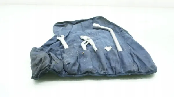 Mercedes SLK R172 työkalujoukko OEM MMAUTKO-28353 image 2