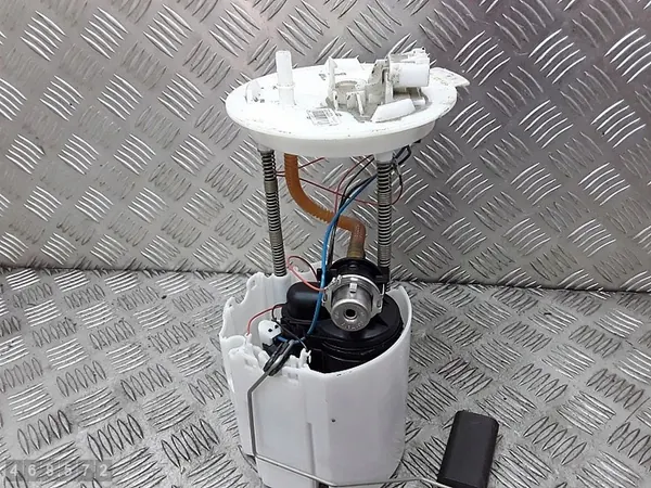 Bomba de combustível Opel Astra 2010 13577234 image 2