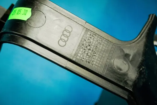 Reforço frontal Audi A8 S8 4H 2010-2017 OEM image 9