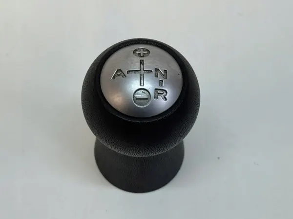 Pommeau de levier Mitsubishi Colt automatique OEM # image 2