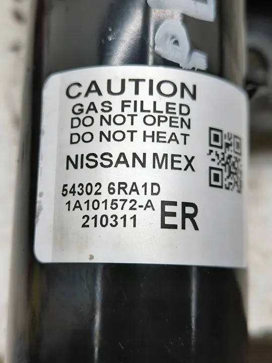 Ammortizzatore anteriore destro Nissan Rogue 2021 con molla OEM image 7