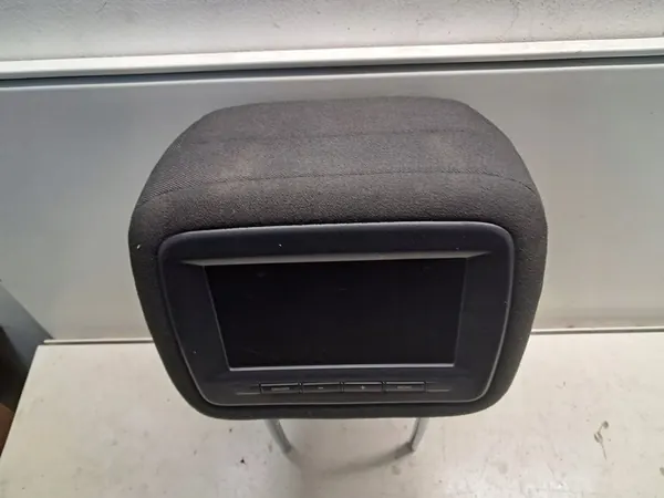 Peugeot 5008 Front Seat Headrest with Monitor image 7