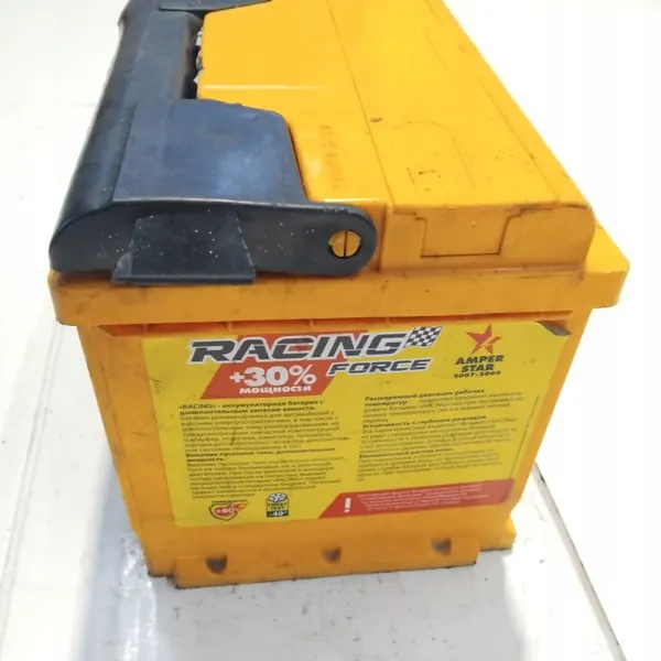 Grom Racing 65Ah 640A Akku - Oikea + image 6