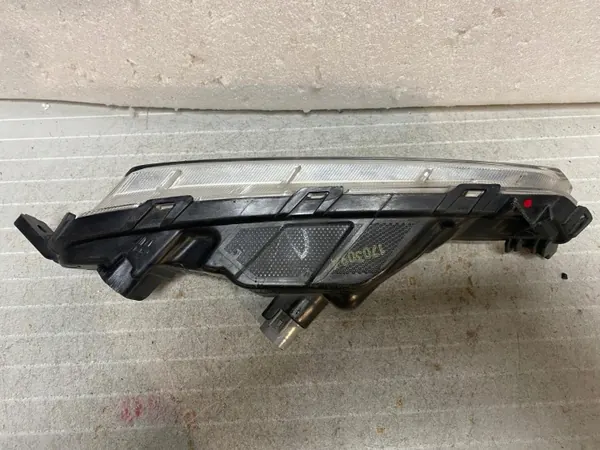 Vänster Halogenstrålkastare OEM 92207-D7000 Hyundai Tucson III image 7