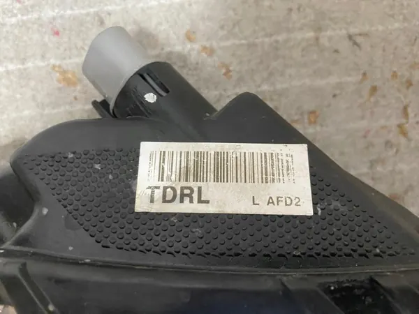 Vänster Halogenstrålkastare OEM 92207-D7000 Hyundai Tucson III image 9