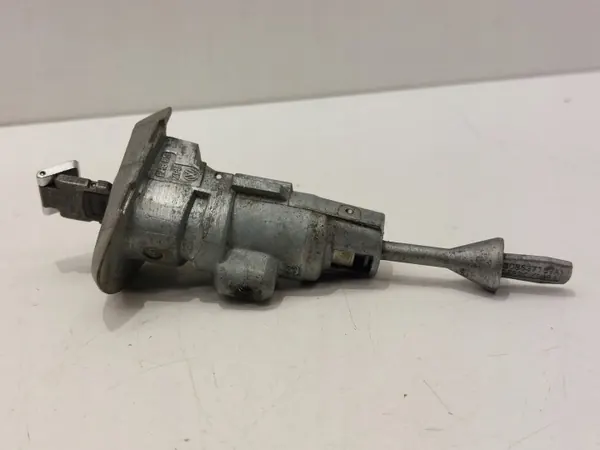 OEM 3C8837167A Nyckelinsats för VW Passat B8 image 4