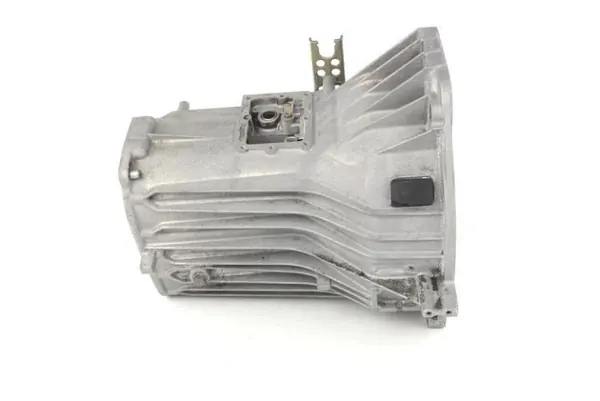Carter de boîte Iveco Daily 2000- OEM ZZ 8868913 B image 10