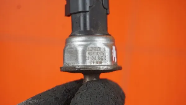 Sensor pressão combustível OEM 166392853R para Nissan Qashqai image 3